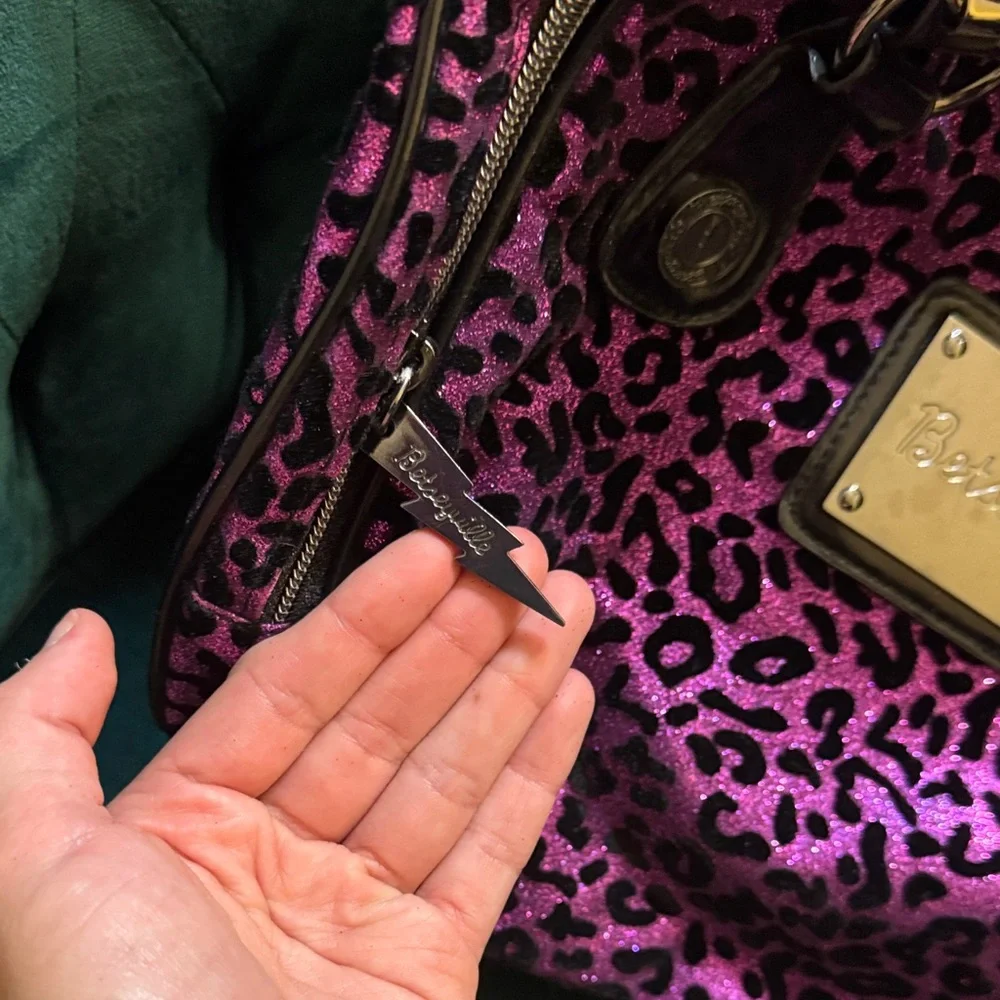 Rare Vintage Betseyville by Betsy Johnson Purple Leopard Print Satchel Handbag - Picture 3 of 6